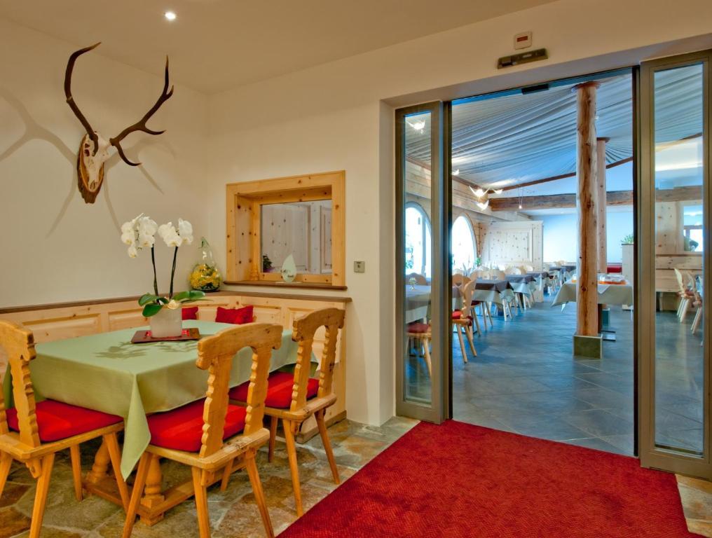 Hotel Chesa Grischa Sils Baselgia Exterior photo